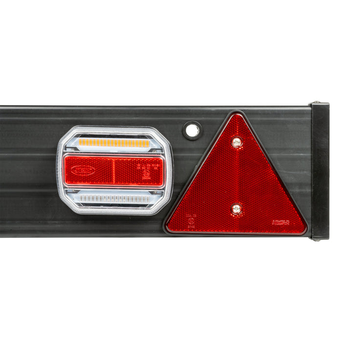 BARRA PARA REMOLQUE CON 2 PILOTOS LED Y 2 CATAREFLECTANTES