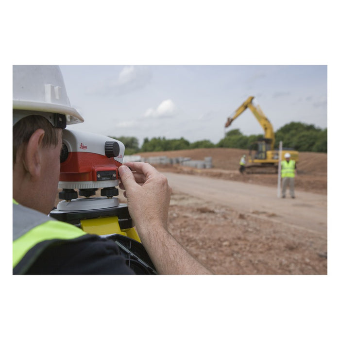Leica Geosystems Nivel óptico NA730 PLUS de 30x aumentos