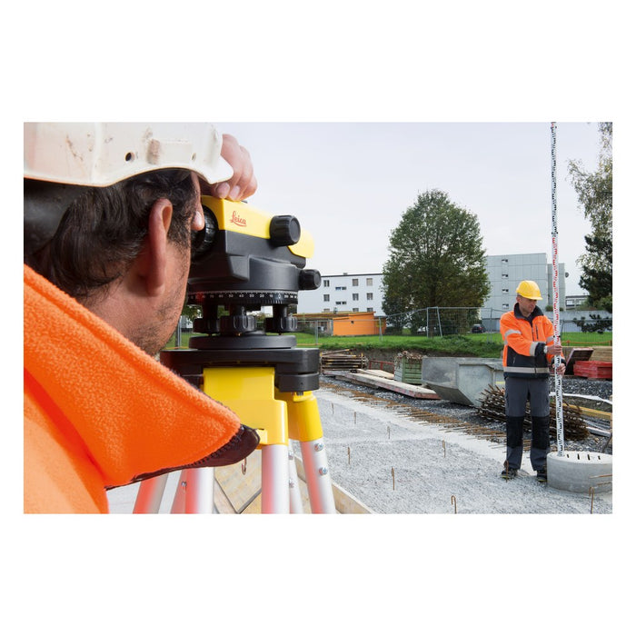 Leica Geosystems Nivel óptico automático NA532 (Aumento 32x; Desviación 1.6 mm)