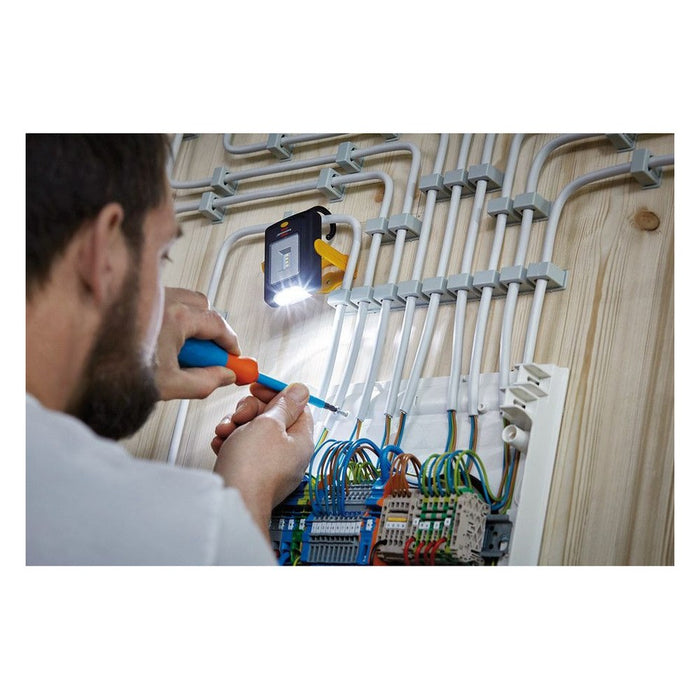 Brennenstuhl Linterna de trabajo a pilas HL DB43 MH (200+20 lm)