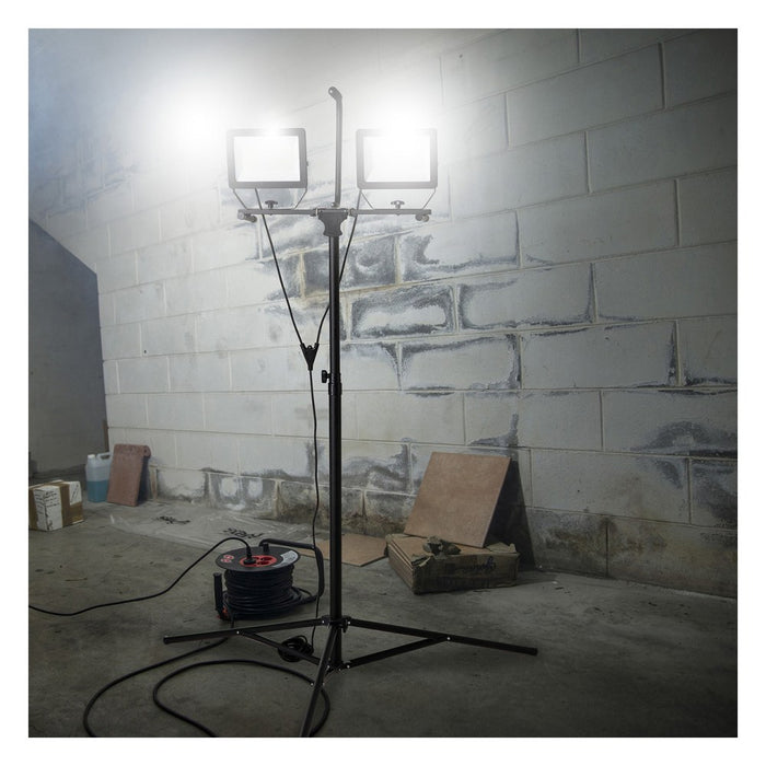 STAK 2 Focos LED sobre Trípode, 2 x 100W, 17.000 Lumen Cable 3m, IP65 MINOS