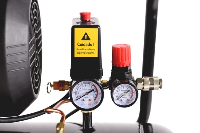 COMPRESOR CEVIK PRO 100 LITROS 3HP CABEZAL EN "V" CA-PRO100VX